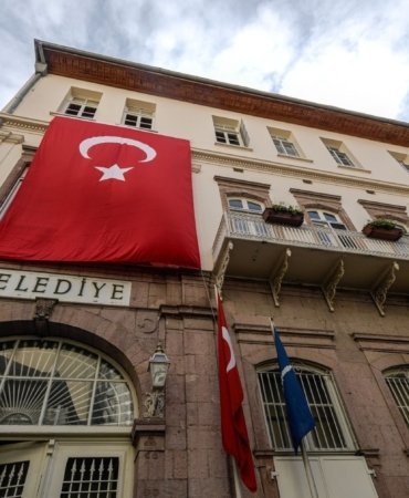 İzmir’de Egemenlik Evi tartışmasına 139 yıllık belge: Cemil Tugay açıkladı